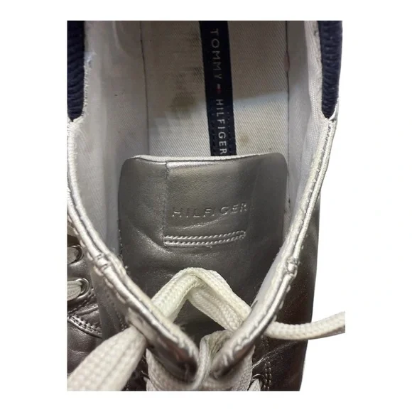 Tommy Hilfiger Silver Sneakers Size 9M Red, White, Blue Accent - Picture 8 of 13